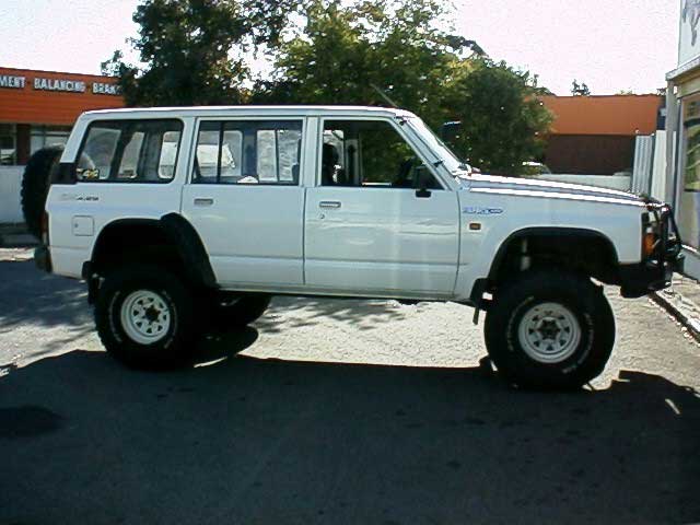 Pics of a nissan patrol lifted 6 inches #2